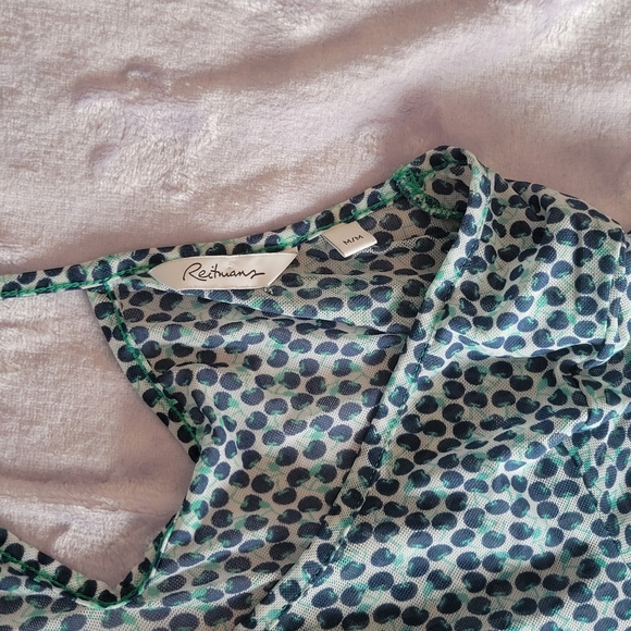 Reitmans Mesh Cherry Blouse sz M - Picture 8 of 11